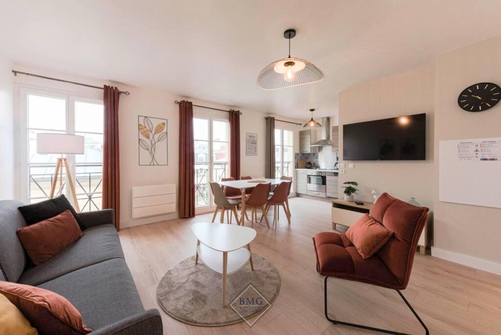 Royal Appartement Disneyland Bmyguest Serris Bagian luar foto